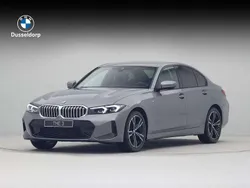 Grijs, metallic lak Nieuw 2025 BMW 318 Comfort Edition Sedan | € 64.016