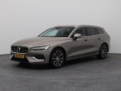 Grijs (metallic) Gebruikt 2021 Volvo V60 Inscription Stationwagen | € 29.900 (Super prijs)