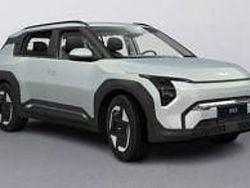 Ivory silver glossy (grijs metallic) Nieuw 2025 Kia EV3 4 SUV | € 39.990 (Super prijs)