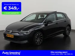 Zwart Gebruikt 2021 VW Golf VIII Style Hatchback | € 27.695 (Eerlijke prijs)