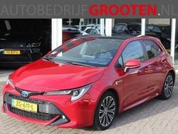 Rood Gebruikt 2019 Toyota Corolla Style Hatchback | € 15.888 (Eerlijke prijs)
