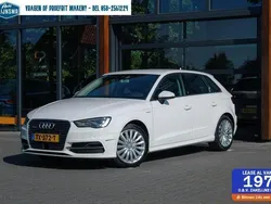 Wit Gebruikt 2015 Audi A3 Sportback Attraction Hatchback | € 11.994 (Eerlijke prijs)