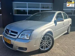 Grijs Gebruikt 2004 Opel Vectra GTS Elegance Hatchback | € 2.899 (Eerlijke prijs)