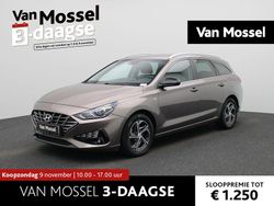 Bruin Gebruikt 2022 Hyundai i30 Stationwagen | € 18.900 (Eerlijke prijs)