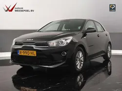 Zwart Gebruikt 2022 Kia Rio Hatchback | € 17.950 (Eerlijke prijs)