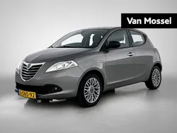 Grijs Gebruikt 2013 Lancia Ypsilon Silver Hatchback | € 6.900 (Eerlijke prijs)
