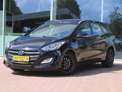 Zwart Gebruikt 2016 Hyundai i30 Edition Stationwagen | € 13.450 (Iets duurder)