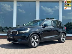 Zwart Gebruikt 2022 Volvo XC40 Inscription SUV | € 31.850 (Super prijs)