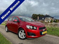 Rood Gebruikt 2012 Chevrolet Aveo LT Hatchback | € 3.850 (Iets duurder)