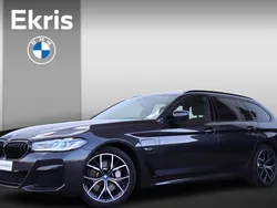 Grijs Gebruikt 2024 BMW 530e Executive Stationwagen | € 54.900 (Eerlijke prijs)
