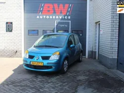 Blauw, metallic lak Gebruikt 2005 Renault Modus Dynamique MPV | € 1.650 (Eerlijke prijs)