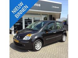 Pearlescent black bc (nv676) Gebruikt 2005 Renault Modus Dynamique MPV | € 4.250