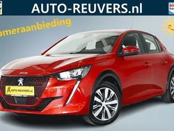 Rood, metallic lak Gebruikt 2020 Peugeot e-208 Active Hatchback | € 14.900 (Eerlijke prijs)