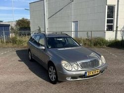 Grijs Gebruikt 2004 Mercedes E240 Elegance Stationwagen | € 3.499 (Goede deal)