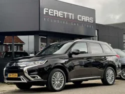 Zwart Gebruikt 2019 Mitsubishi Outlander P-HEV Instyle Stationwagen | € 19.900