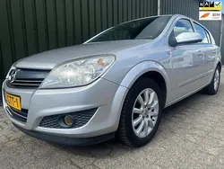 Grijs Gebruikt 2008 Opel Astra Hatchback | € 2.799 (Eerlijke prijs)