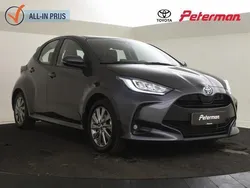 Grijs Gebruikt 2024 Toyota Yaris Hatchback | € 23.499 (Eerlijke prijs)