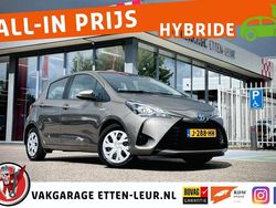 Grijs Gebruikt 2020 Toyota Yaris Hybrid Active Hatchback | € 16.885 (Iets duurder)