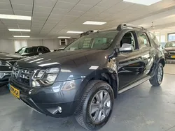 Grijs Gebruikt 2015 Dacia Duster Prestige SUV | € 9.750 (Eerlijke prijs)