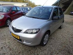 Grijs (metallic) Gebruikt 2007 Mazda 2 Exclusive MPV | € 2.495 (Iets duurder)