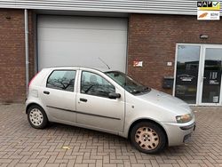 Grijs (metallic) Gebruikt 2003 Fiat Punto Hatchback | € 499 (Goede deal)