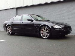 Zwart Gebruikt 2009 Maserati Quattroporte Sedan | € 29.900 (Eerlijke prijs)