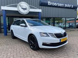 Wit Gebruikt 2020 Skoda Octavia Business Line Stationwagen | € 19.745 (Goede deal)