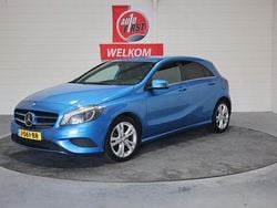 Blauw Gebruikt 2014 Mercedes A180 Prestige Hatchback | € 12.950 (Goede deal)