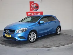 Blauw Gebruikt 2014 Mercedes A180 Prestige Hatchback | € 14.950 (Eerlijke prijs)