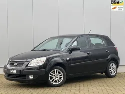 Zwart Gebruikt 2008 Kia Rio 2 Hatchback | € 2.550 (Iets duurder)