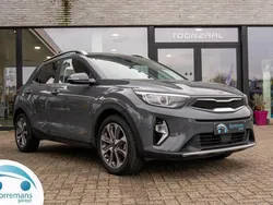 Grijs Gebruikt 2021 Kia Stonic Launch Edition SUV | € 14.790 (Super prijs)