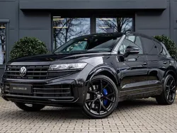 Zwart Nieuw 2024 VW Touareg R SUV | € 89.950