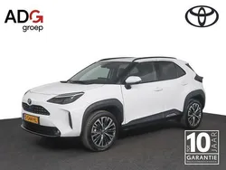 Wit Gebruikt 2023 Toyota Yaris Cross Executive SUV | € 29.950 (Eerlijke prijs)