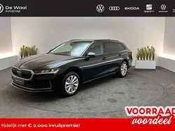 Zwart Nieuw 2025 Skoda Superb Business Line Stationwagen | € 47.444 (Super prijs)