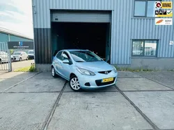 Blauw Gebruikt 2009 Mazda 2 Hatchback | € 4.899 (Eerlijke prijs)