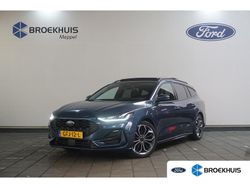 Blauw Gebruikt 2024 Ford Focus ST-Line X Stationwagen | € 29.895 (Iets duurder)