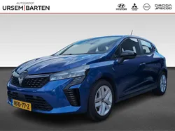 Blauw Gebruikt 2024 Renault Clio V Evolution Hatchback | € 18.230 (Eerlijke prijs)