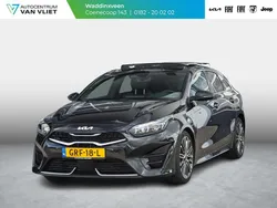 Zwart Gebruikt 2024 Kia ProCeed Hatchback | € 35.690 (Eerlijke prijs)