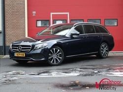 Blauw Gebruikt 2019 Mercedes E300 Stationwagen | € 22.900