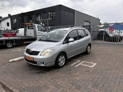 Grijs Gebruikt 2004 Toyota Corolla Verso Sol MPV | € 3.749 (Eerlijke prijs)