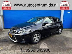 Zwart Gebruikt 2015 Lexus CT200h Hatchback | € 10.950 (Eerlijke prijs)
