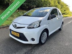 Wit Gebruikt 2012 Toyota Aygo Hatchback | € 1.995 (Goede deal)