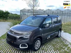 Grijs Gebruikt 2018 Citroën Berlingo PureTech MPV | € 17.999 (Eerlijke prijs)