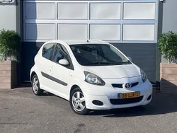 Wit Gebruikt 2010 Toyota Aygo Comfort Hatchback | € 3.499 (Eerlijke prijs)