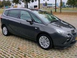 Blauw Gebruikt 2014 Opel Zafira Tourer Design Edition MPV | € 9.500 (Eerlijke prijs)