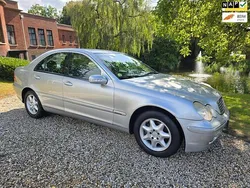 Grijs Gebruikt 2002 Mercedes C180 Elegance Sedan | € 1.999 (Eerlijke prijs)