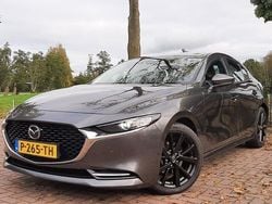 Grijs Gebruikt 2022 Mazda 3 Sedan | € 18.450 (Eerlijke prijs)
