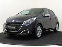 Blauw Gebruikt 2019 Peugeot 208 Signature Sky Hatchback | € 13.425 (Eerlijke prijs)