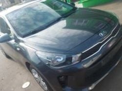 Grijs Gebruikt 2017 Kia Rio | € 6.600 (Goede deal)