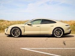 Grijs Gebruikt 2023 Porsche Taycan GTS Edition Sedan | € 89.900